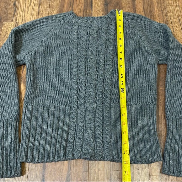 Eddie Bauer sweater - Picture 11 of 15